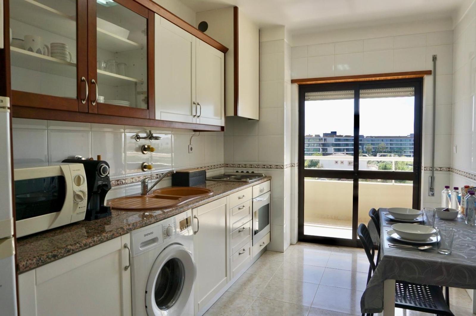 Ferienwohnung Cozy Alvor Retreat - Sunset Balcony, Wi-Fi & Ac Exterior foto